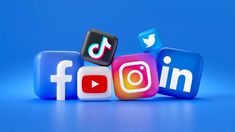 Icônes des principales plateformes de réseaux sociaux sur fond bleu